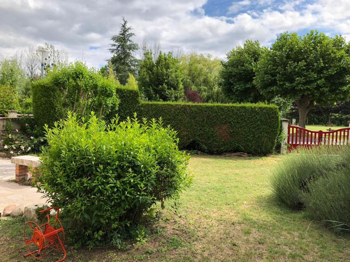 Le gite du Canal Noyers-sur-Cher Extérieur photo
