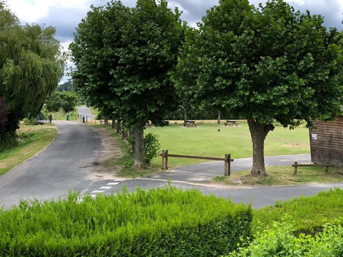 Le gite du Canal Noyers-sur-Cher Extérieur photo